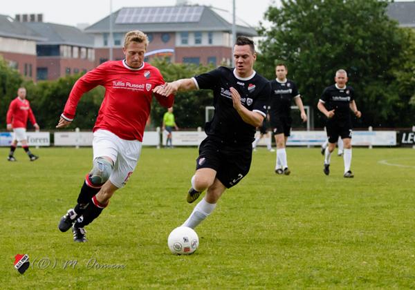 05-06-2015 afscheidswedstrijd Niels Blom