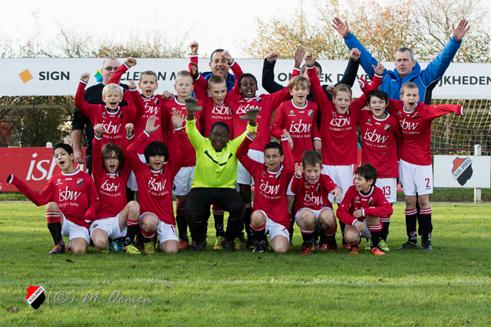 22-11-2014 N.I.V.O.-Sparta D2-DSC D3 8-0 Kampioen